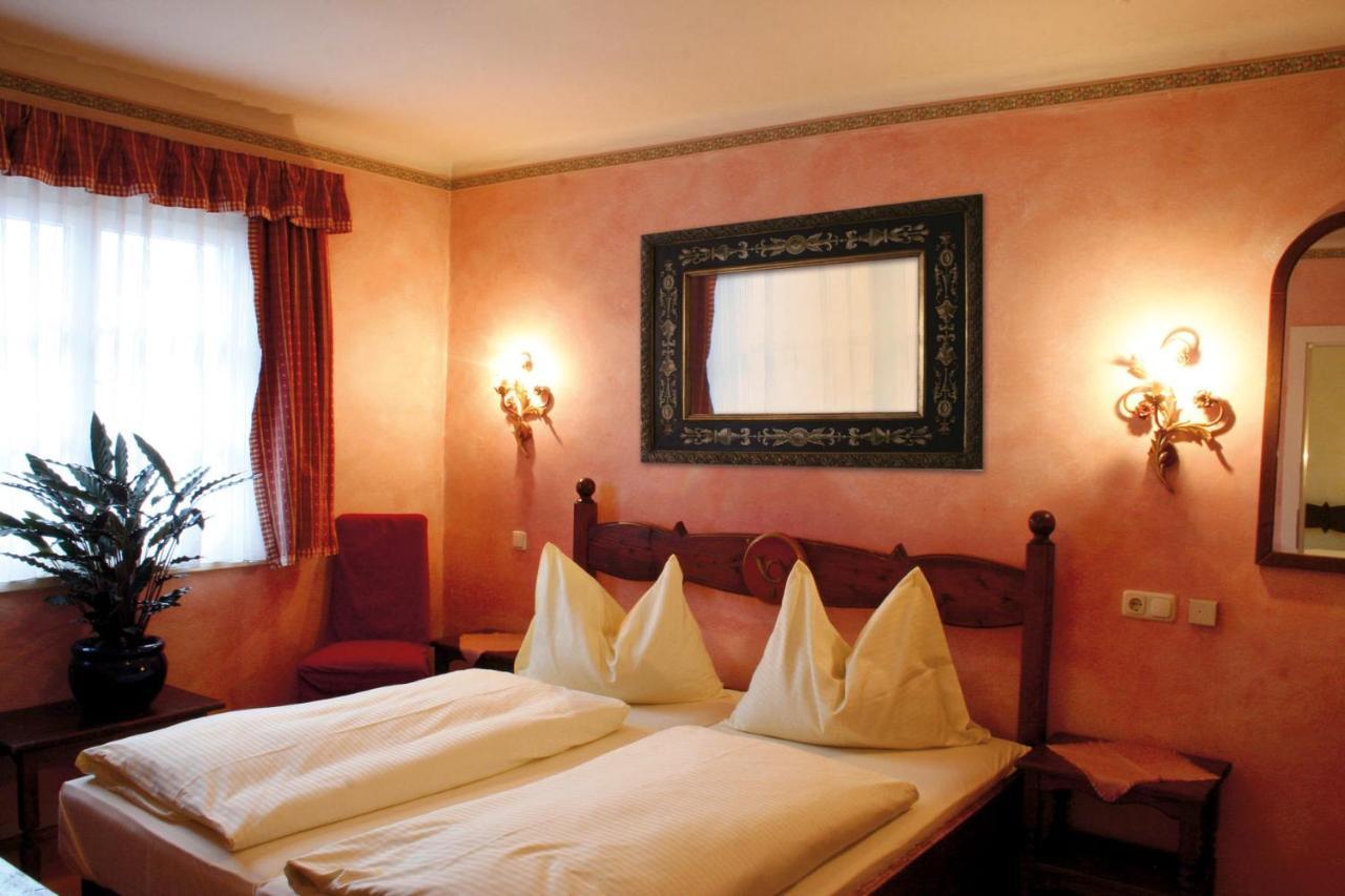 Hotel Post Großkirchheim Exteriör bild